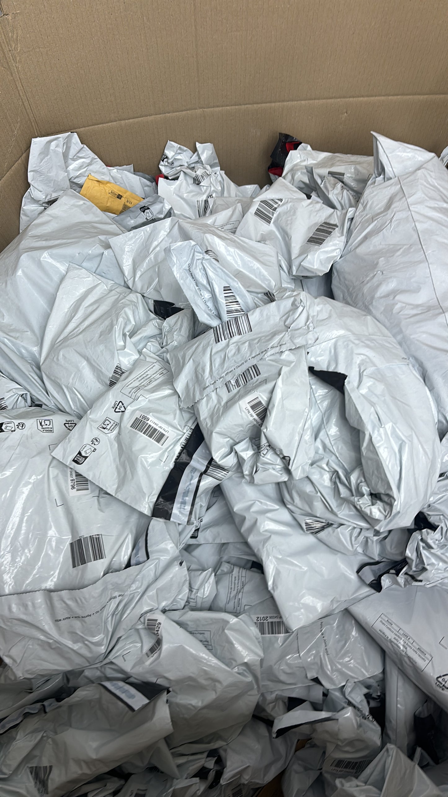 150x Amazon Retouren Secret Packs ungeöffnet