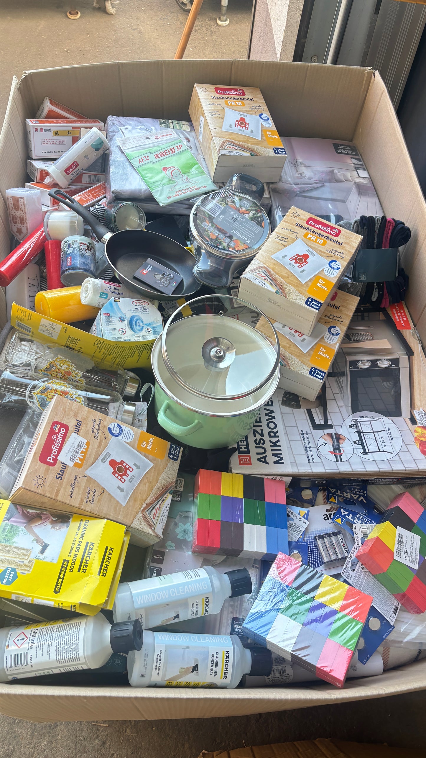 Flohmarkt Discounter Palette / Neuwaren & B-Ware über 300 Teile + GRATIS SPEDITION IN DE