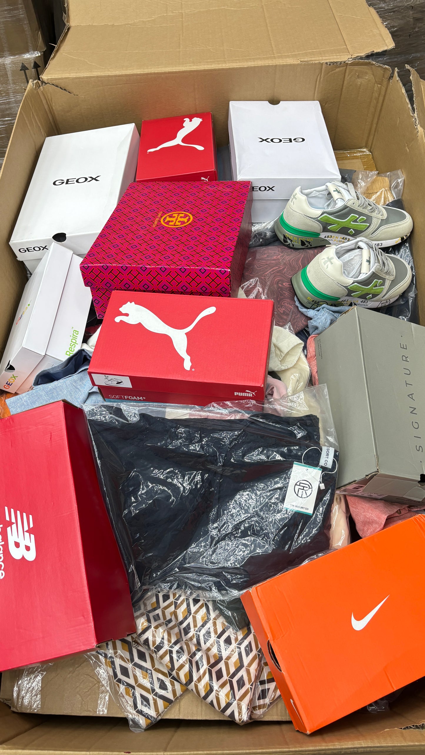 B2B Posten Textilien & Schuhe – Neuware für Wiederverkäufer