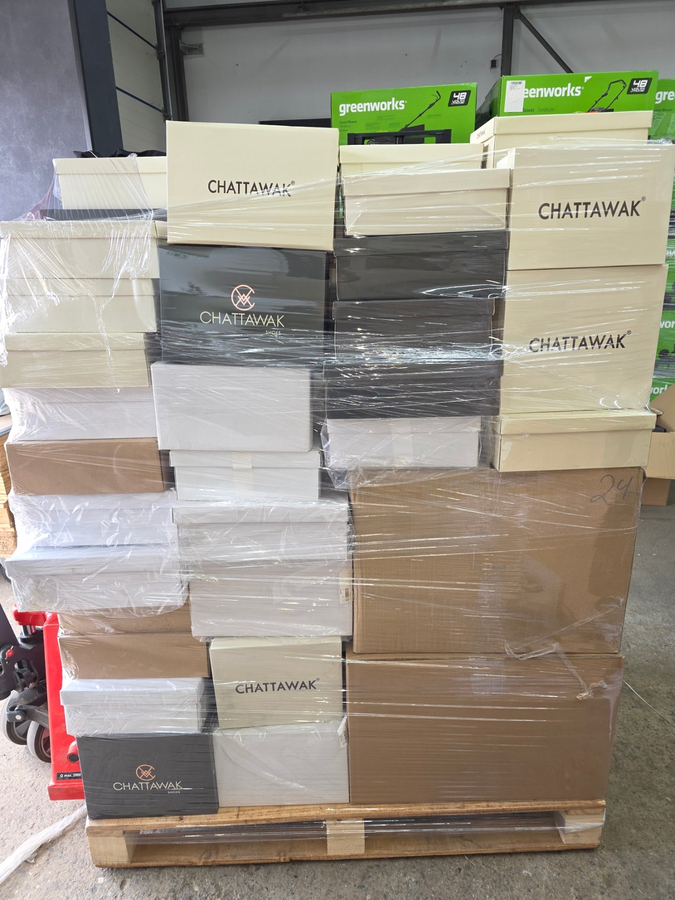 200 Paar Damen Schuhe von Amazon – Neuware | Amazon Essentials, CHATTAWAK & The Drop | B2B Händlerposten - inkl.Versand