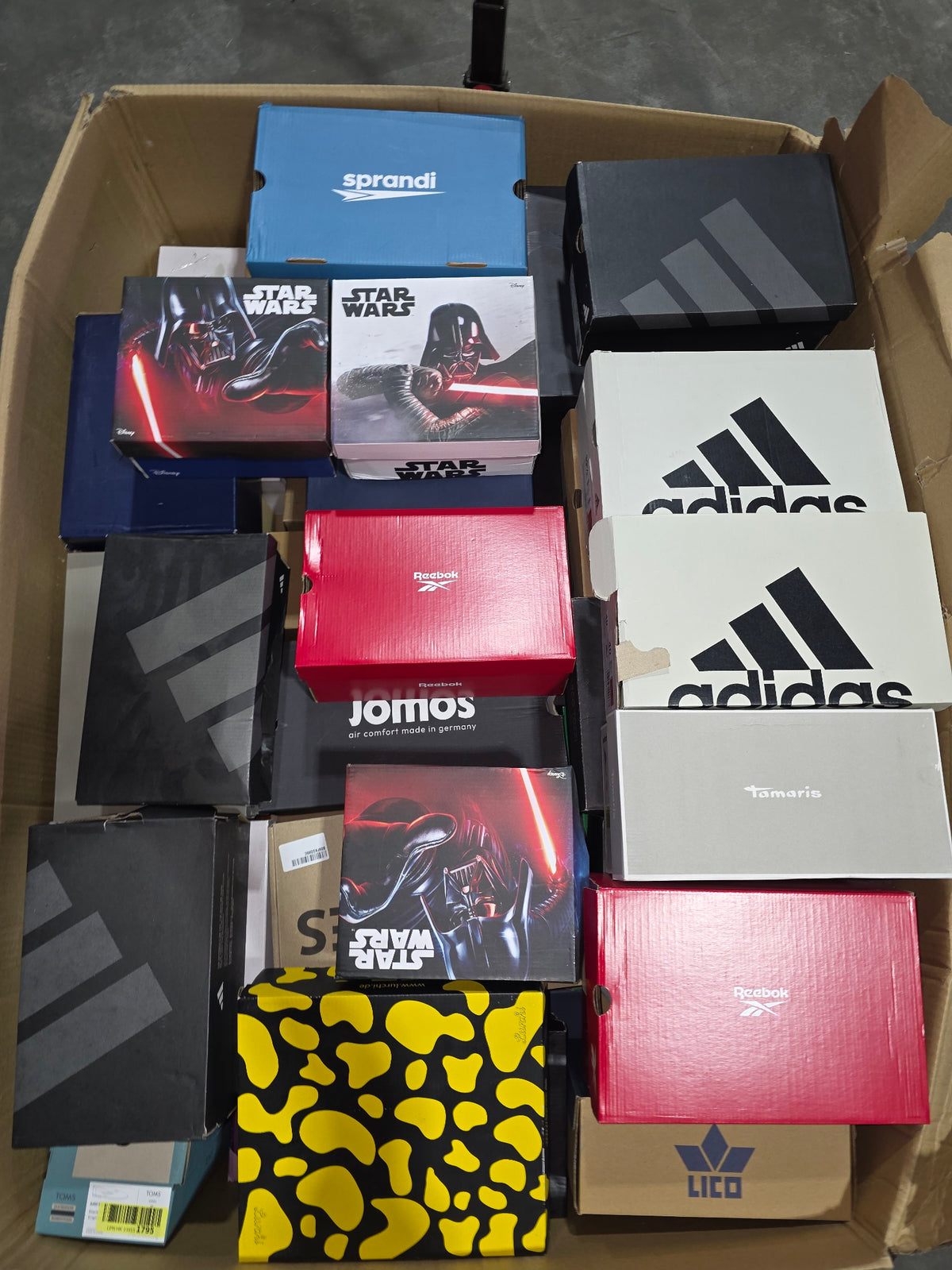 100 Paar Markenschuhe Palette | Nike, adidas, Reebok, Tamaris | B2B Händlerposten (Neuware)